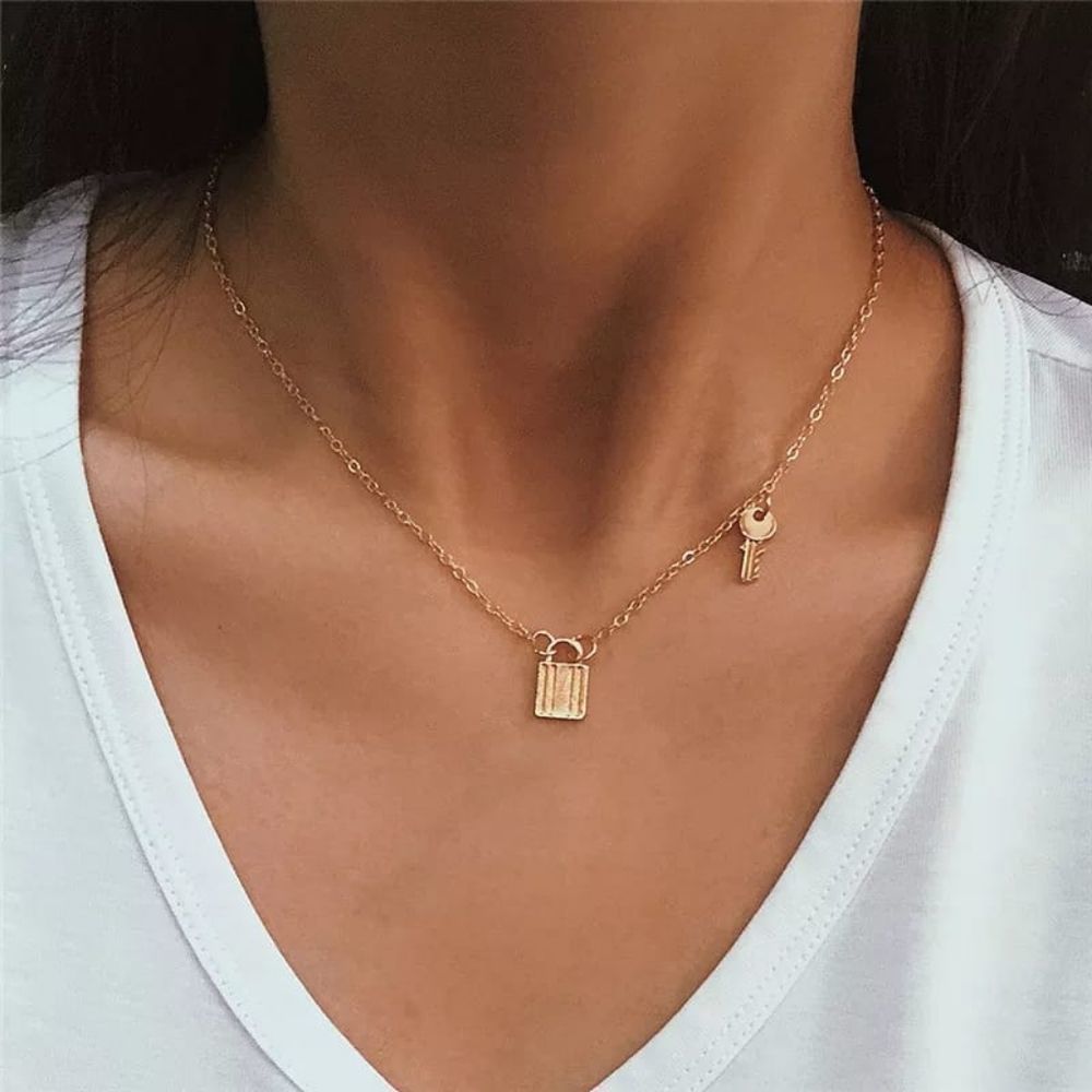 COPY - New Fashion Punk Vintage Padlock Key Pendant Neckl